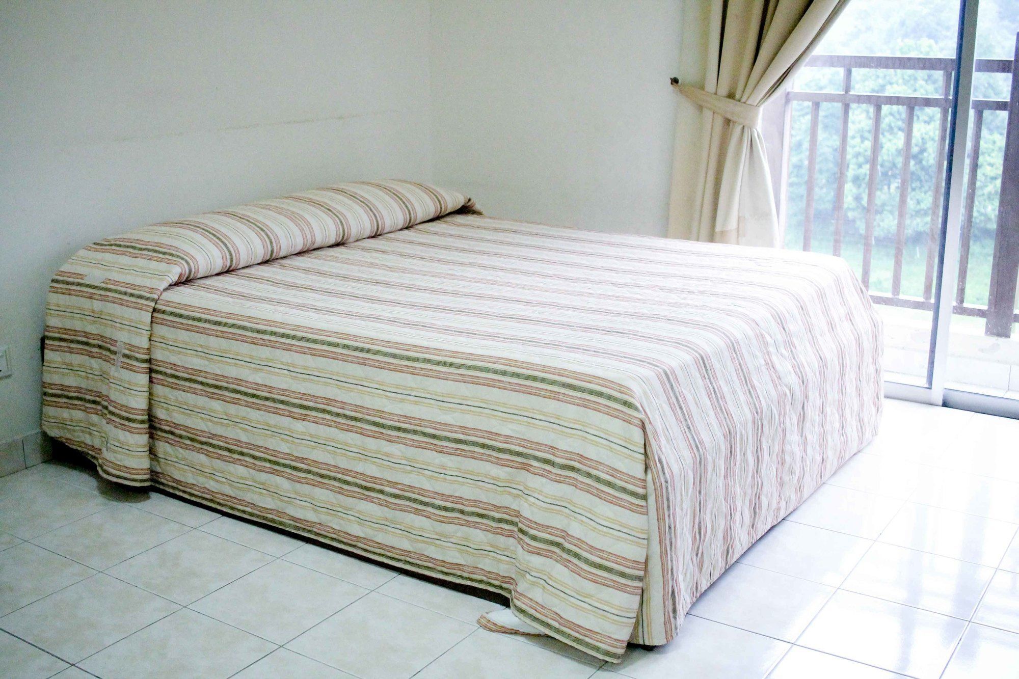 Suria Service Apartment-Hotel Bukit Merah Eksteriør billede